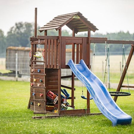 Apartman Dvorce Stráž nad Nežárkou Exteriör bild