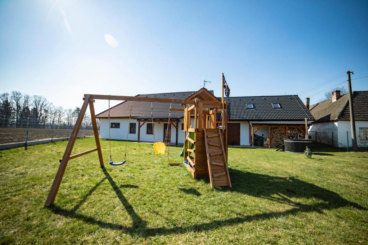 Apartman Dvorce Stráž nad Nežárkou Exteriör bild