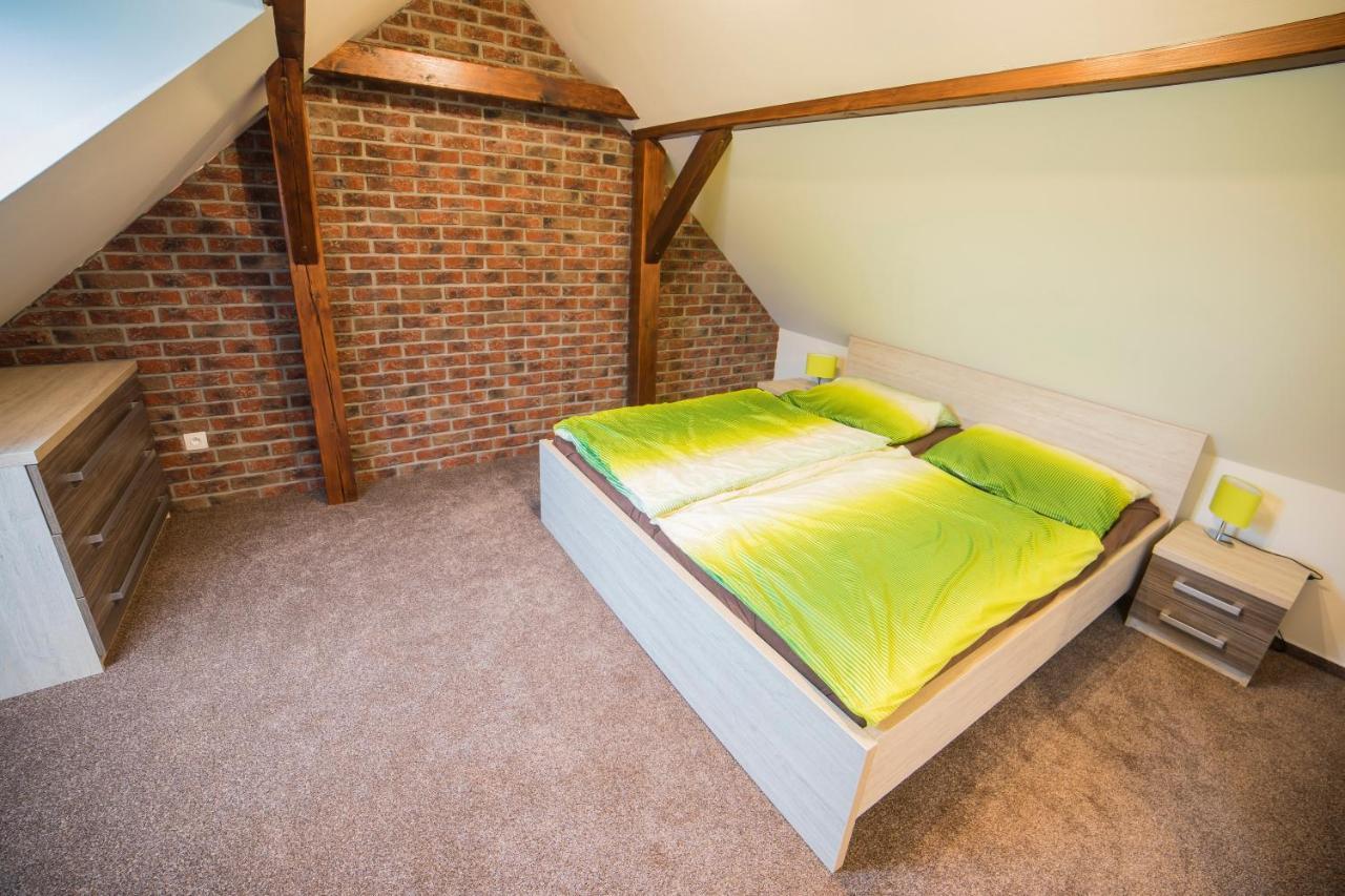 Apartman Dvorce Stráž nad Nežárkou Exteriör bild