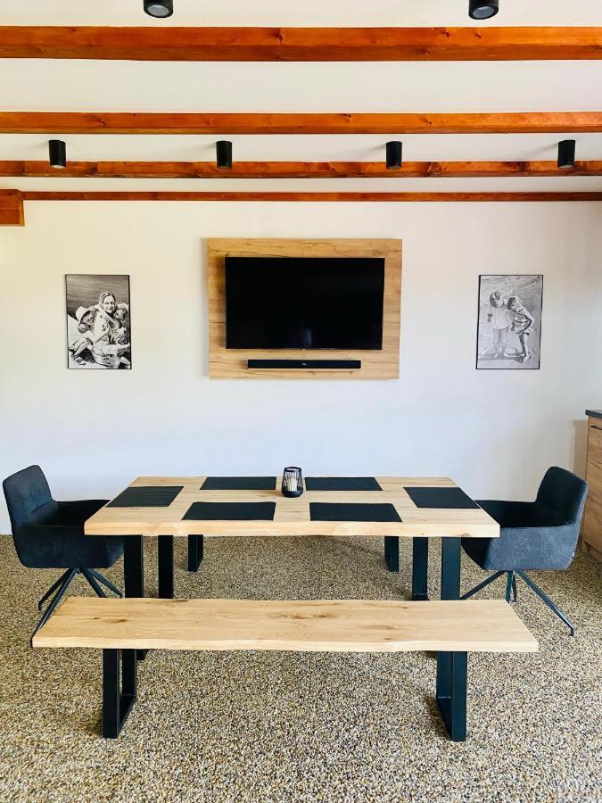 Apartman Dvorce Stráž nad Nežárkou Exteriör bild